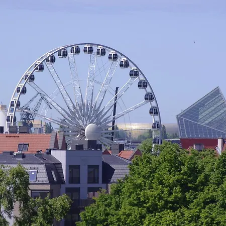 Appartement Old Town Nest - 2 Sypialnie, Balkon, Parking W Hali