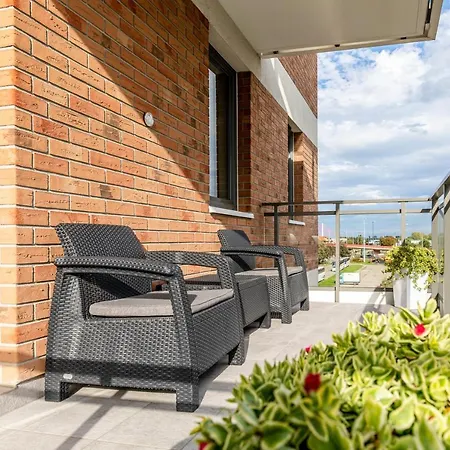 Appartement Old Town Nest - 2 Sypialnie, Balkon, Parking W Hali