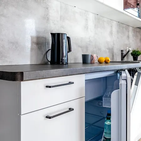 Old Town Nest - 2 Sypialnie, Balkon, Parking W Hali Appartement