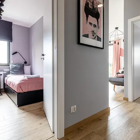 Old Town Nest - 2 Sypialnie, Balkon, Parking W Hali * Gdańsk