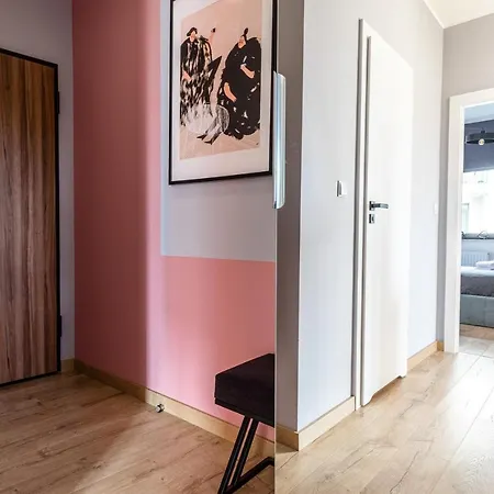 Old Town Nest - 2 Sypialnie, Balkon, Parking W Hali * Danzig