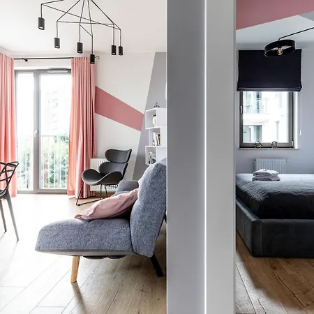 公寓 Old Town Nest - 2 Sypialnie, Balkon, Parking W Hali