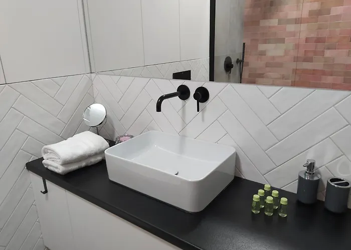 Old Town Nest - 2 Sypialnie, Balkon, Parking W Hali Gdańsk