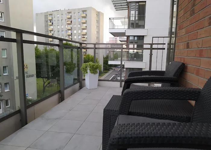 Old Town Nest - 2 Sypialnie, Balkon, Parking W Hali Daire Gdansk