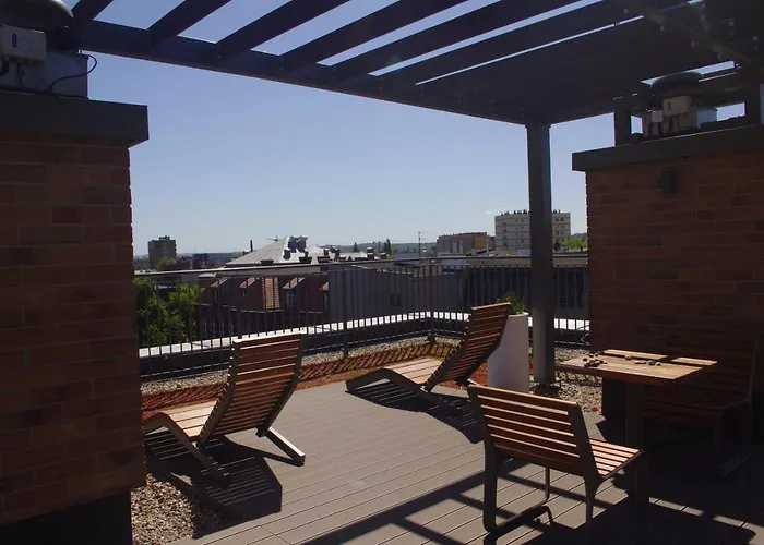 Old Town Nest - 2 Sypialnie, Balkon, Parking W Hali *