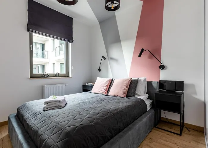 Old Town Nest - 2 Sypialnie, Balkon, Parking W Hali * Gdansk