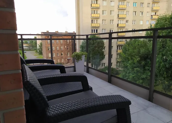 公寓 Old Town Nest - 2 Sypialnie, Balkon, Parking W Hali