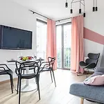 Old Town Nest - 2 Sypialnie, Balkon, Parking W Hali *